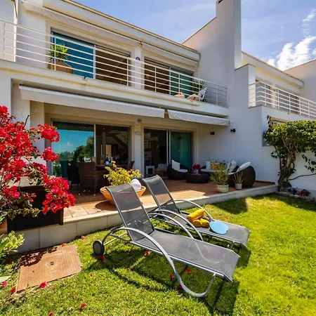 Luxury In Serene Location With Pool & Private Garden Holiday home Quarteira