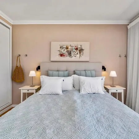Luxury In Serene Location With Pool & Private Garden * Quarteira